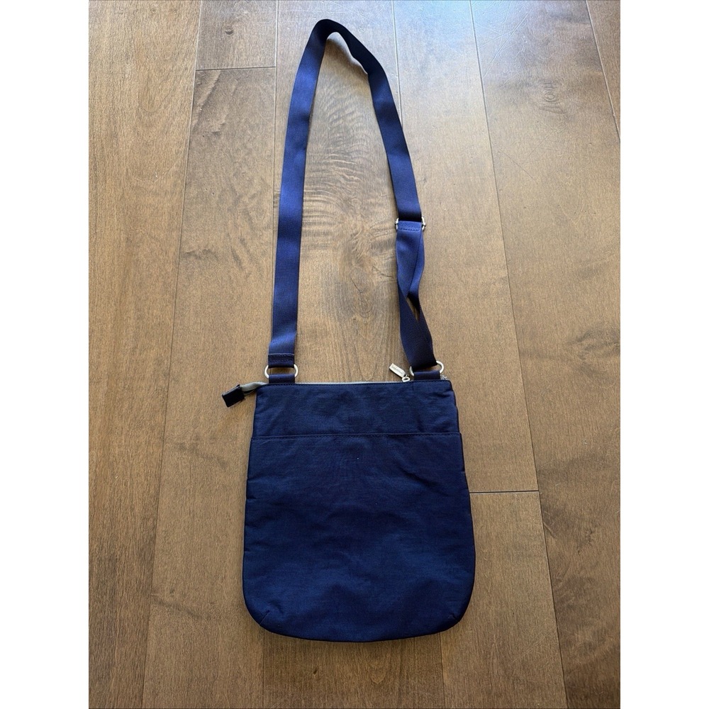 Baggallini Blue Nylon Small Crossbody 3 Zip Organizer 10x10 Used - Picture 4 of 6